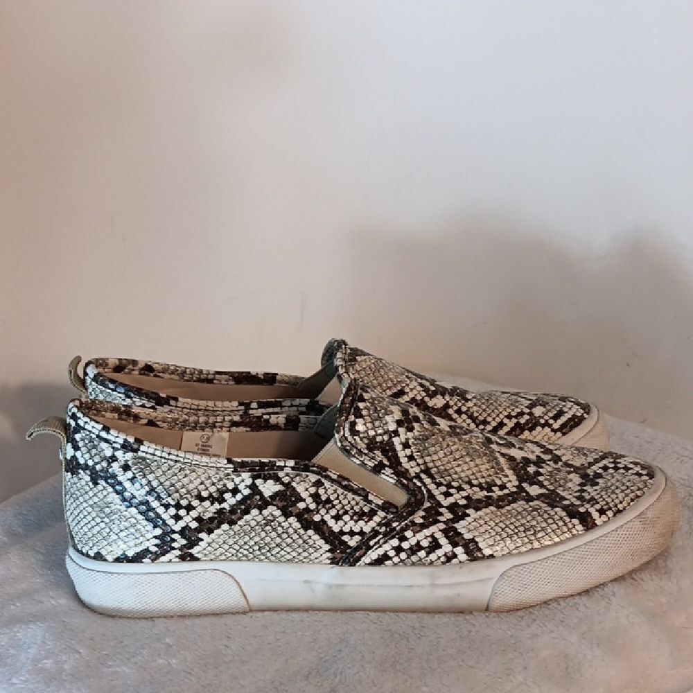 Tommy Bahama Snakeskin Print Slip-On Sneakers
